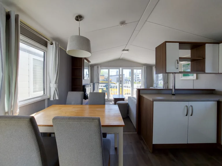 Willerby-Avonmore-38x12-tweedehandse-stacaravan-te-koop-keuken