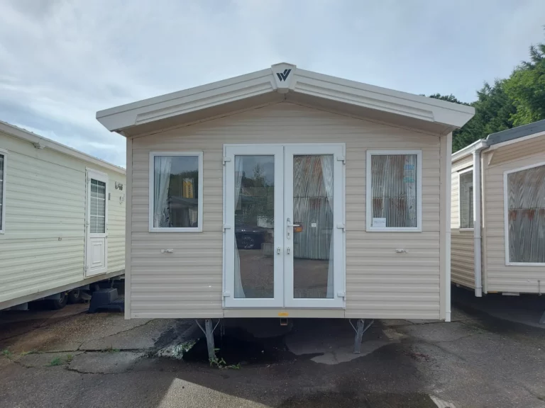 Tweedehandse-stacaravan-te-koop-Willerby-Peppy-35x12-Buitenkant