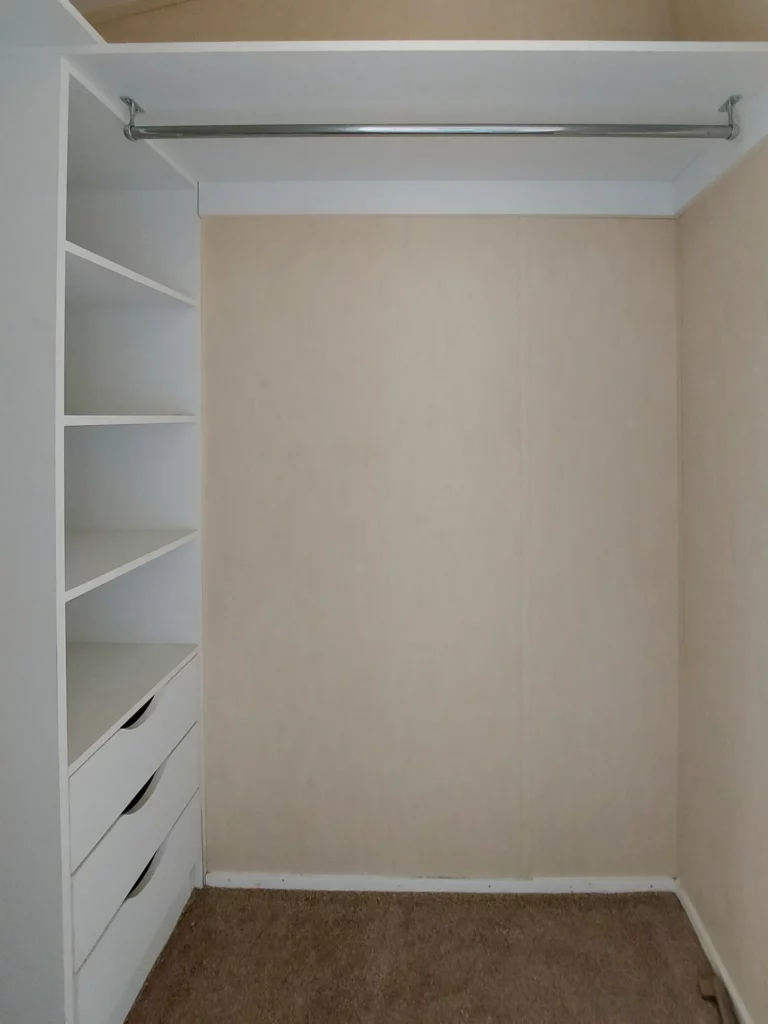 tweedehandse-stacaravan-te-koop-Willerby-Meridian-lodge-42x13-dressing