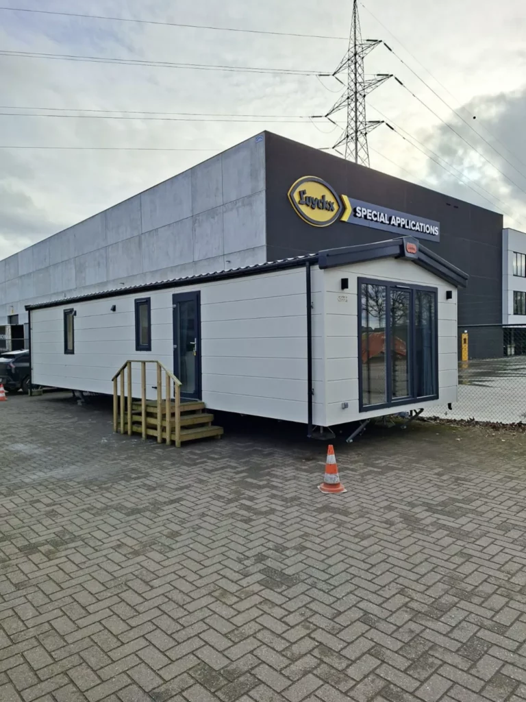 Lark-Jersey-tweedehandse-stacaravan-te-koop-buitenkant