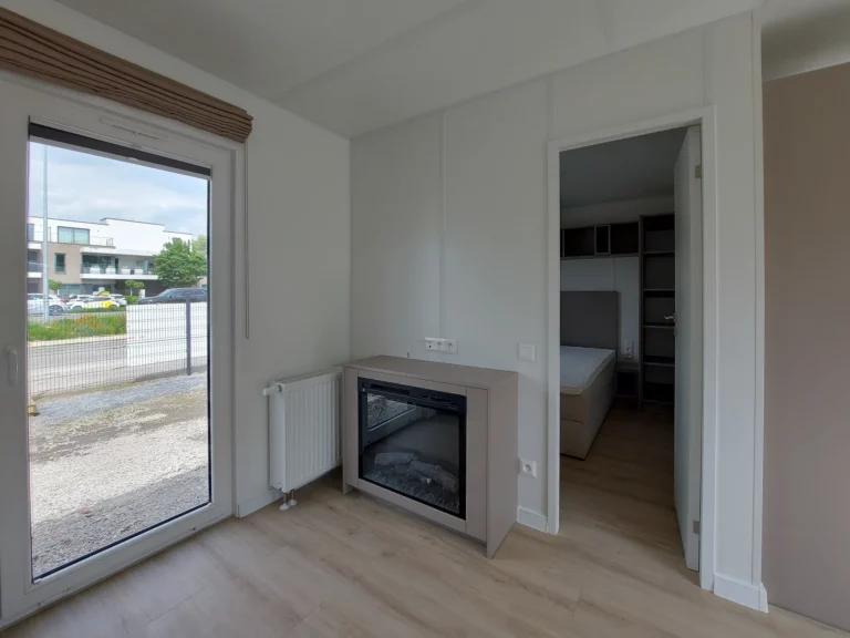 Lark-Joli-tweedehands-unit-te-koop-woonkamer